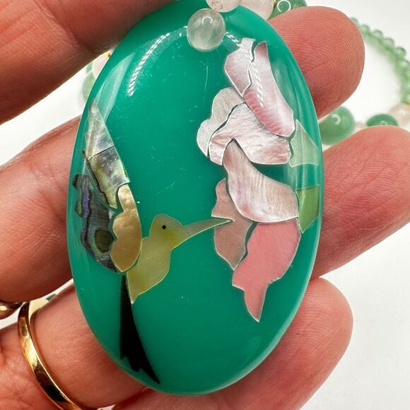 ~17.75" Signed Lee Sands, Jade and Rose quartz with MoP hummingbird necklace! - Picture 6 of 15